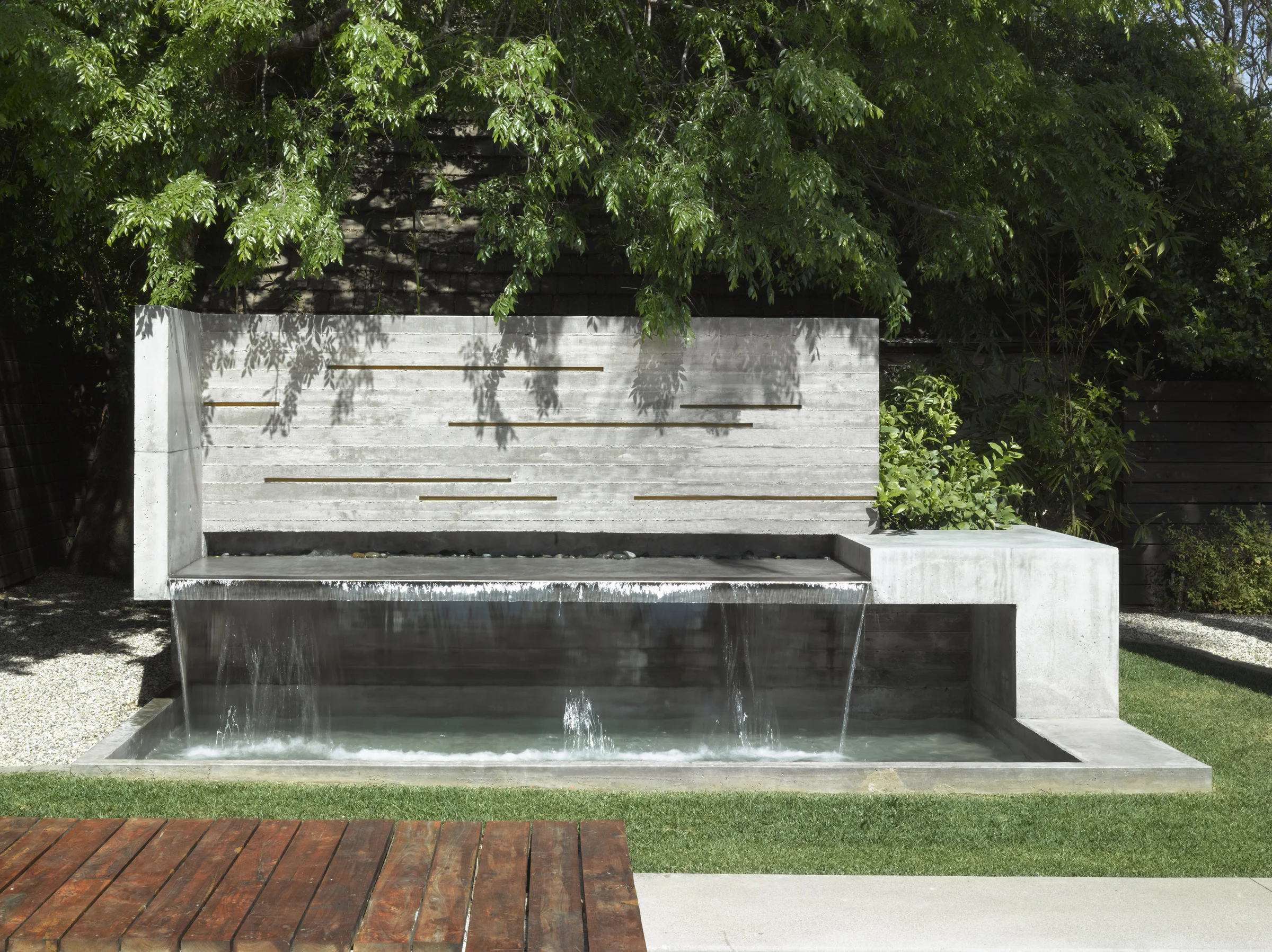 09 Fountain from front.jpg