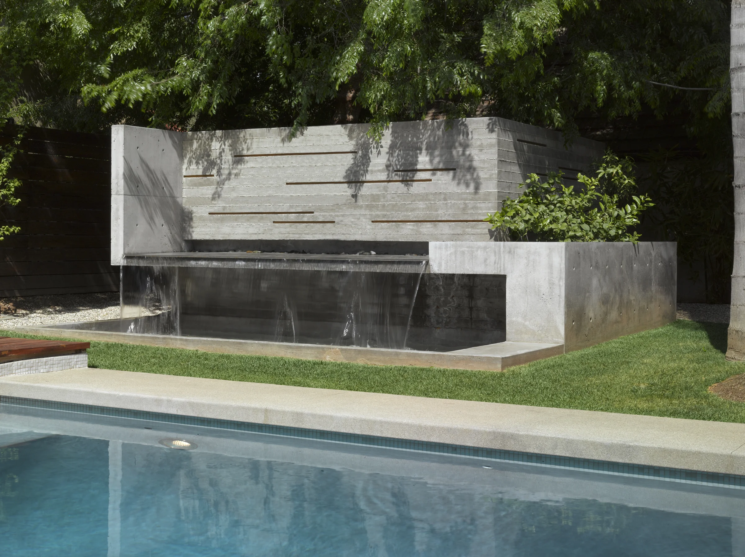 10 Fountain from corner.jpg