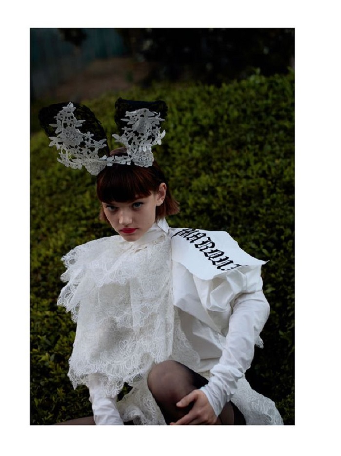 Pasha+Harula+by+Camilly+Akrans+for+Vogue+Chna+March+2019+(13).jpg