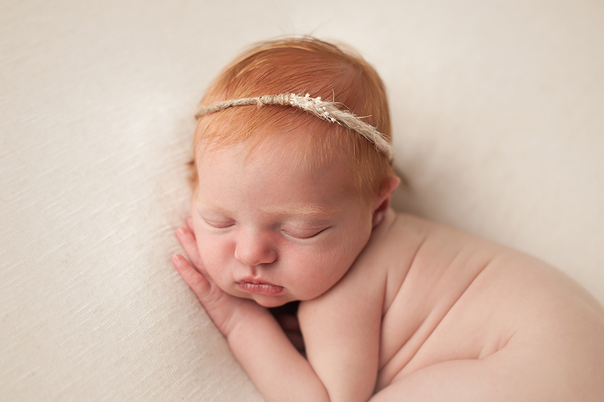 powell-ohio-baby-photographer-bare-baby.jpg