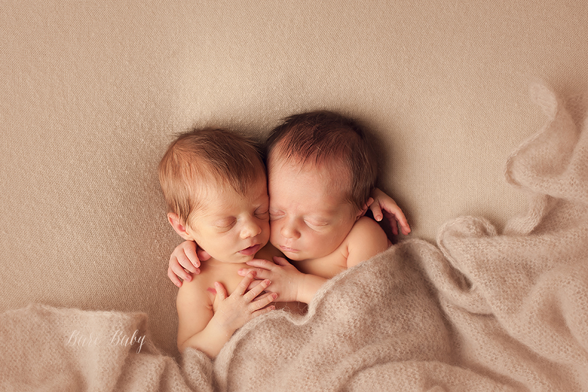 twin-newborns.jpg