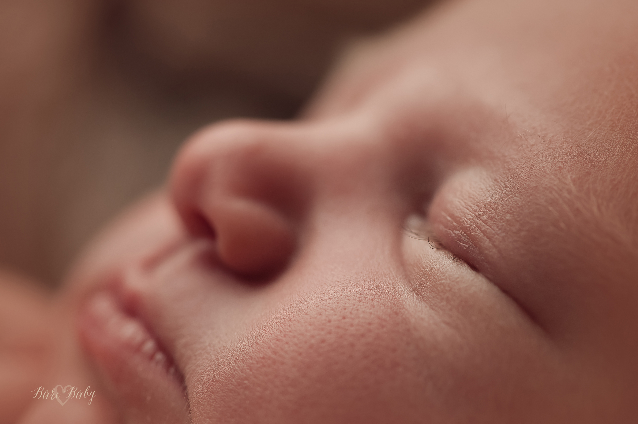 circleville-ohio-newborn-photographer-bare-baby.jpg