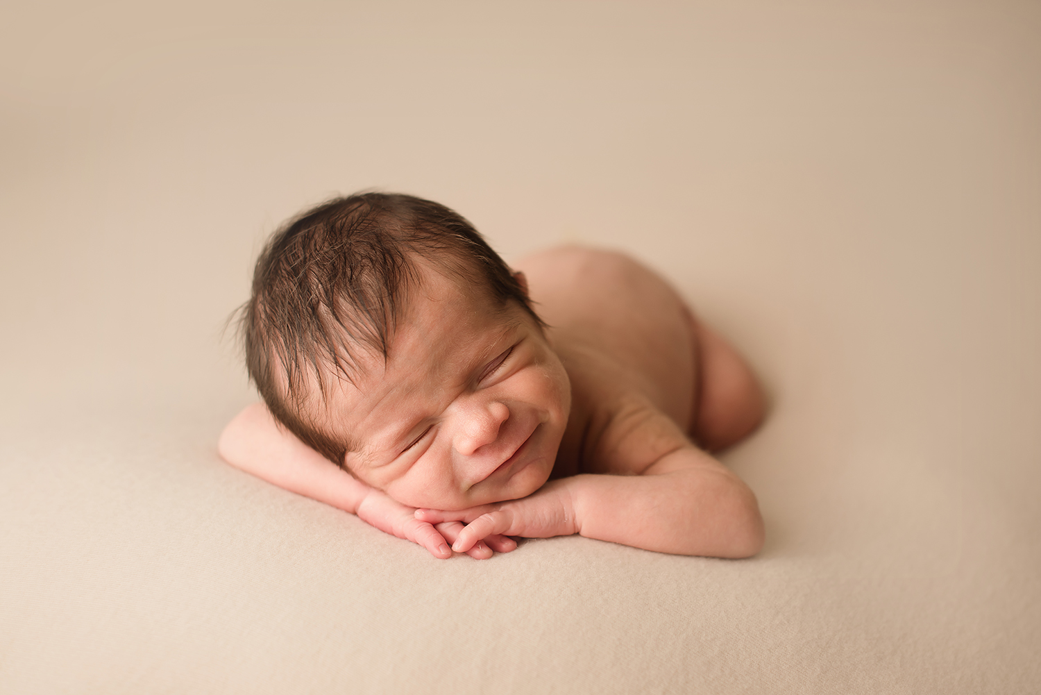 gahanna-ohio-newborn-photographer-bare-baby-photography.jpg