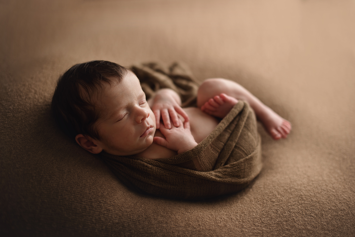 newalbany-ohio-newborn-photographer-barebabyphotography.jpg