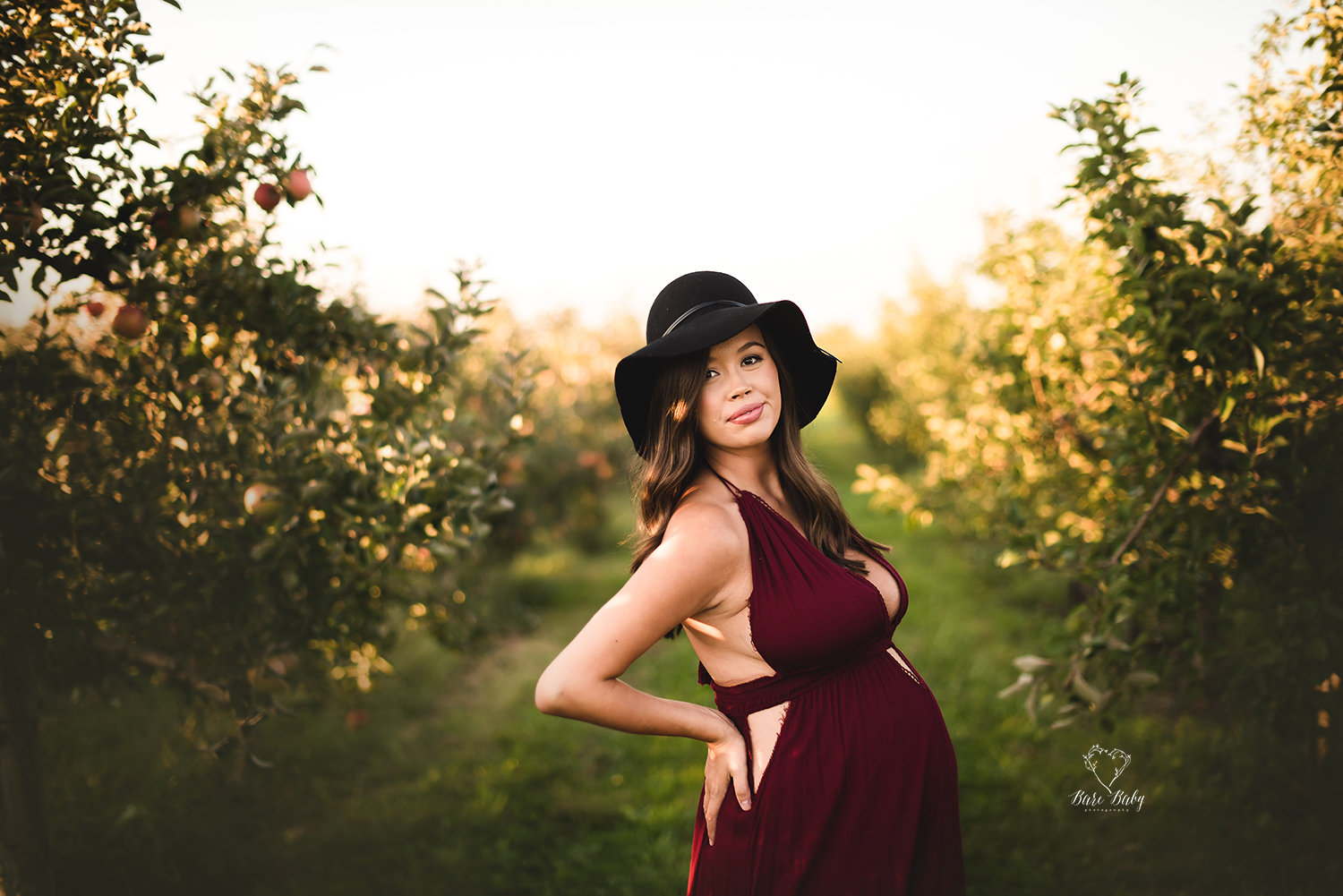 apple-orchard-maternity-session-barebabyphotography.jpg