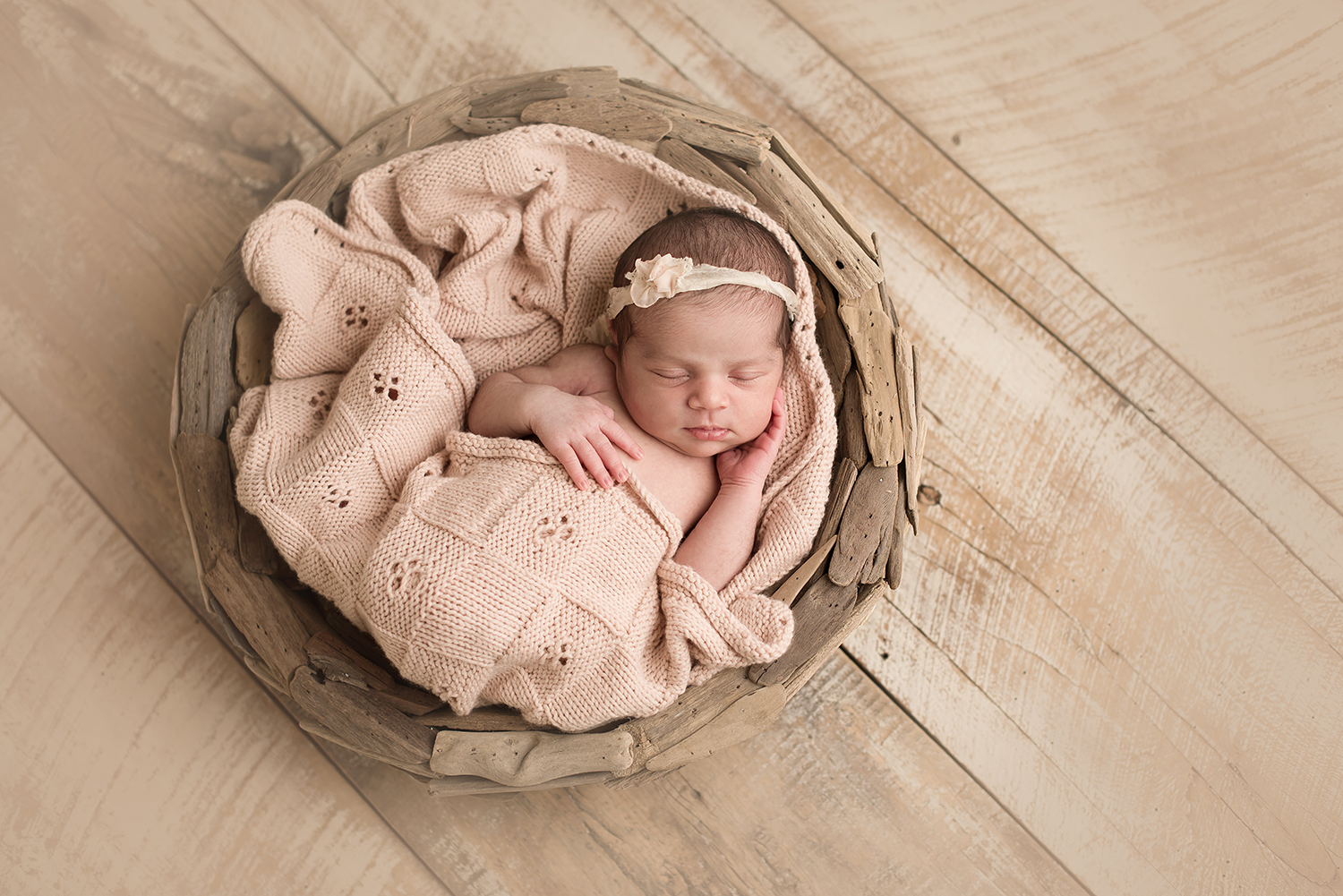 bexley-ohio-newborn-photographer-barebabyphotography.jpg