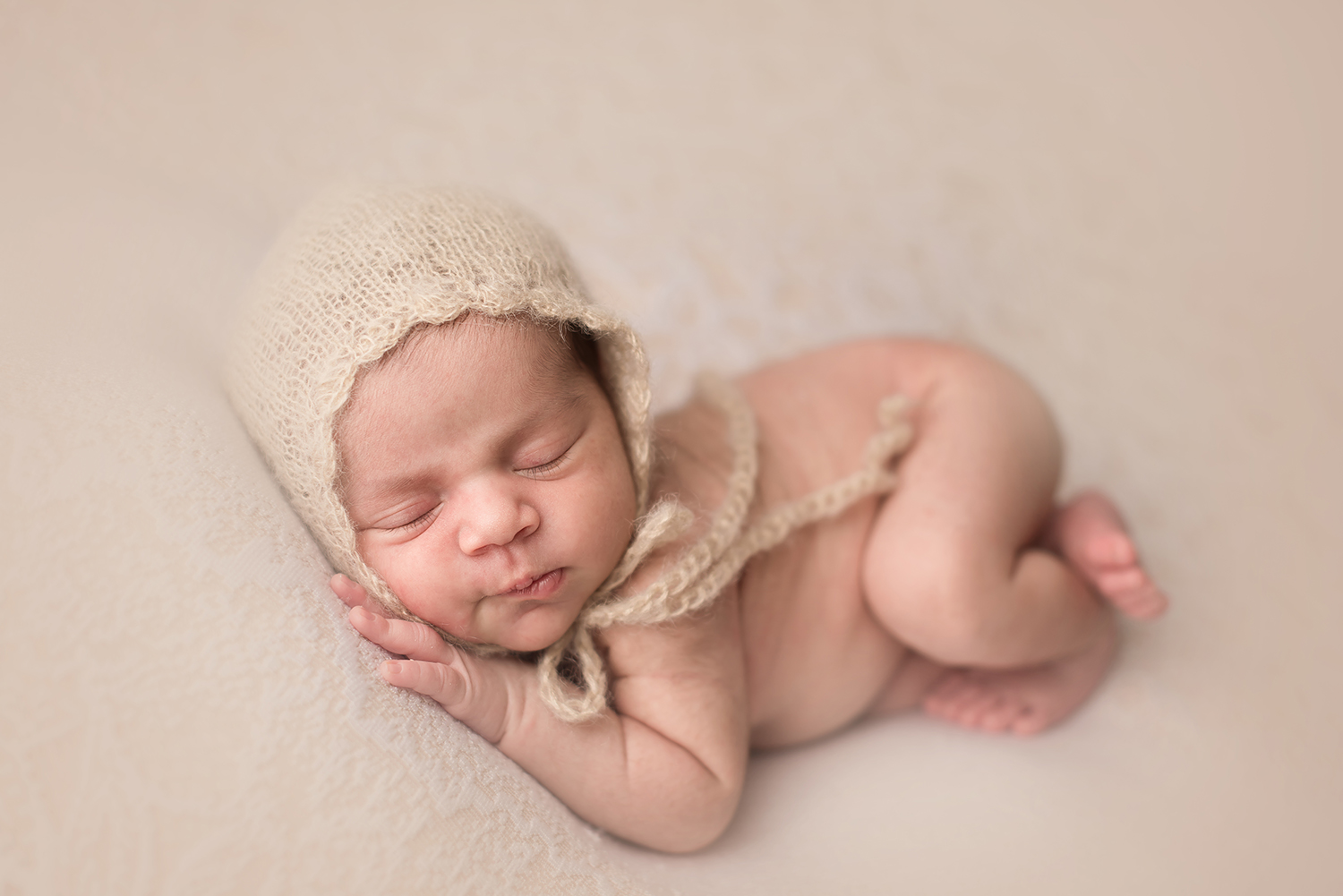 newalbany-ohio-newborn-photogapher-barebabyphotography.jpg