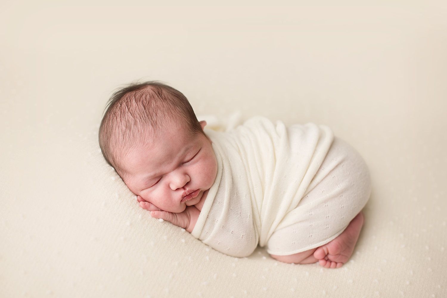 newborn-photographer-bexley-ohio.jpg