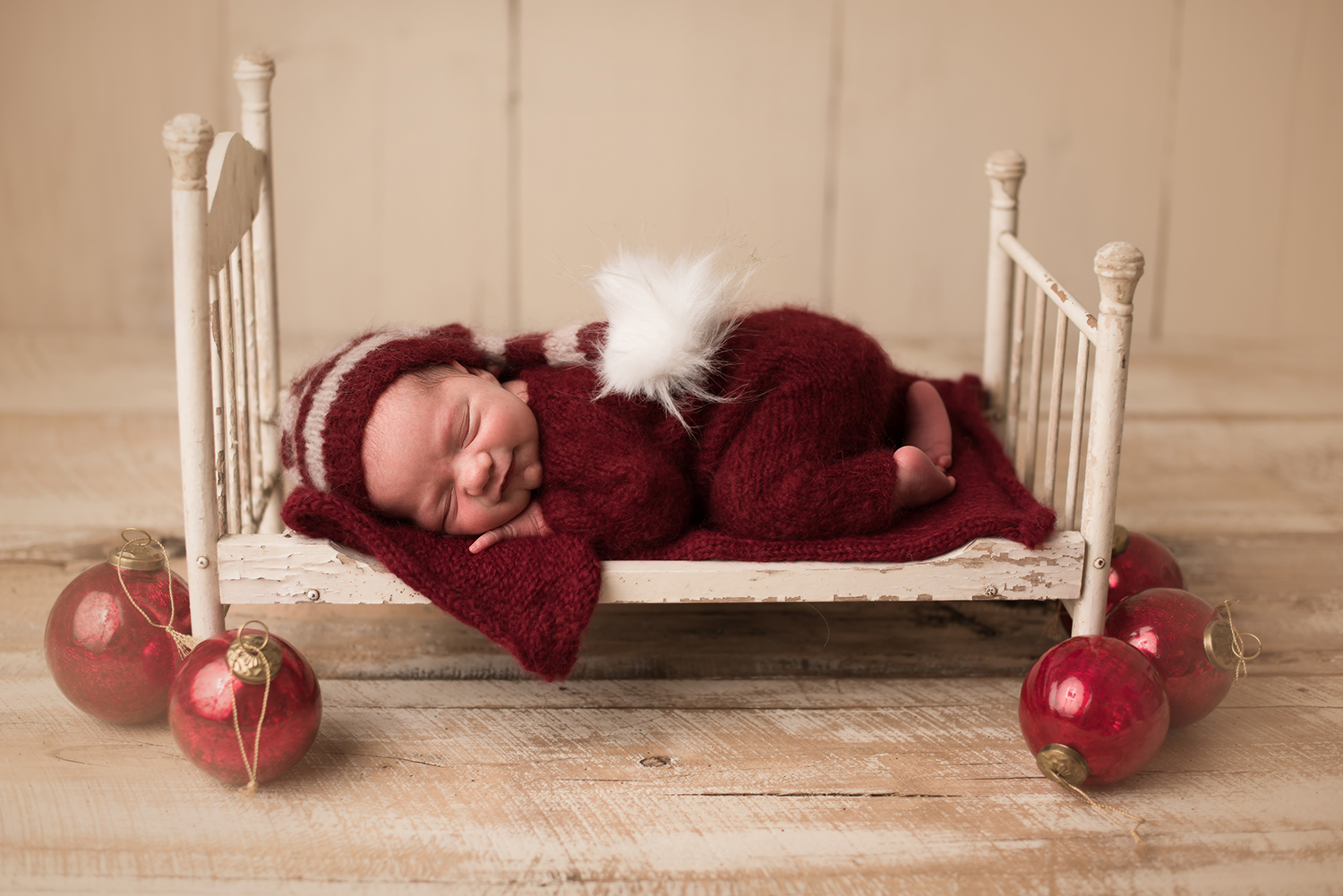 christmas-newborn-photos.jpg