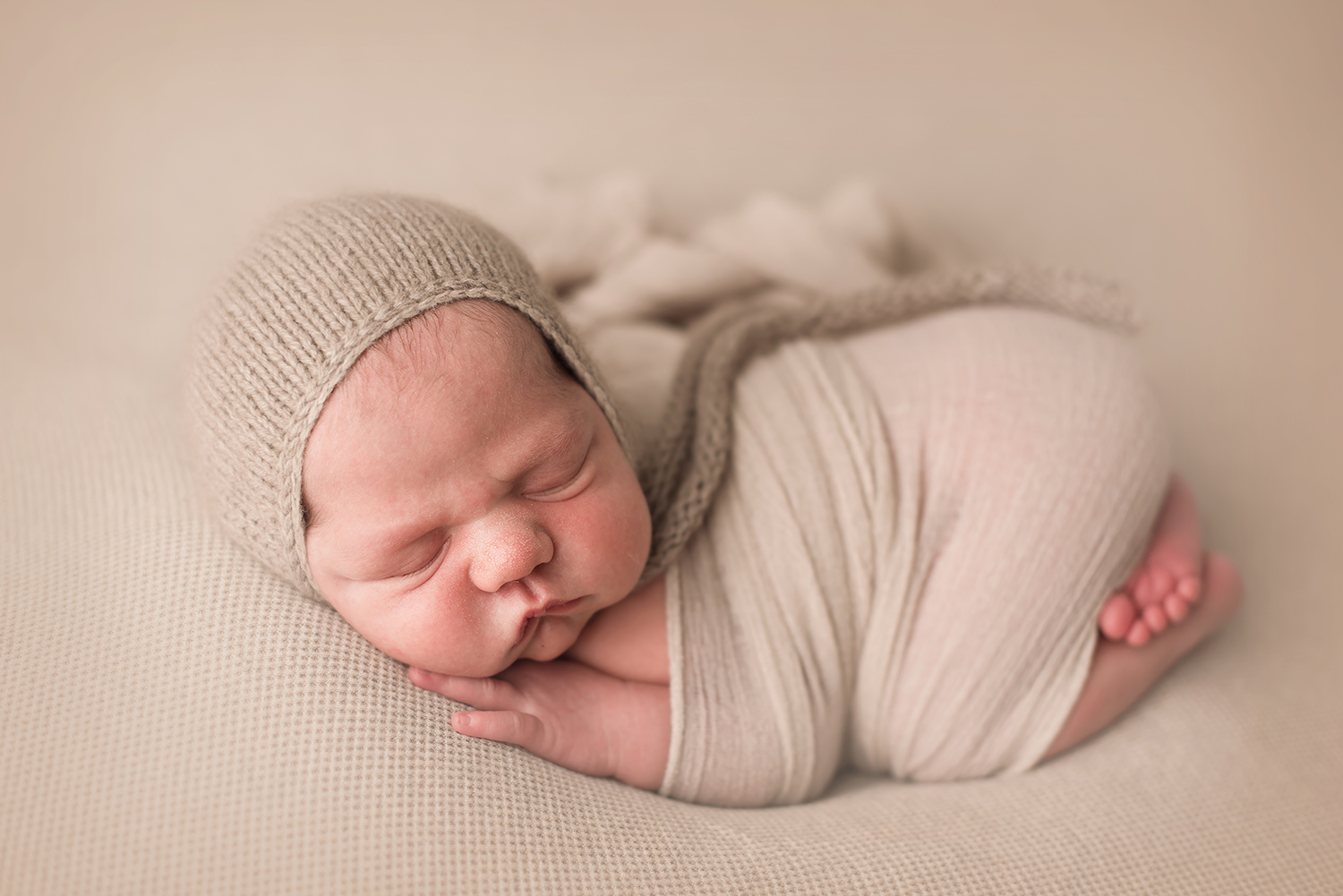 newborn-photographer-columbusohio.jpg