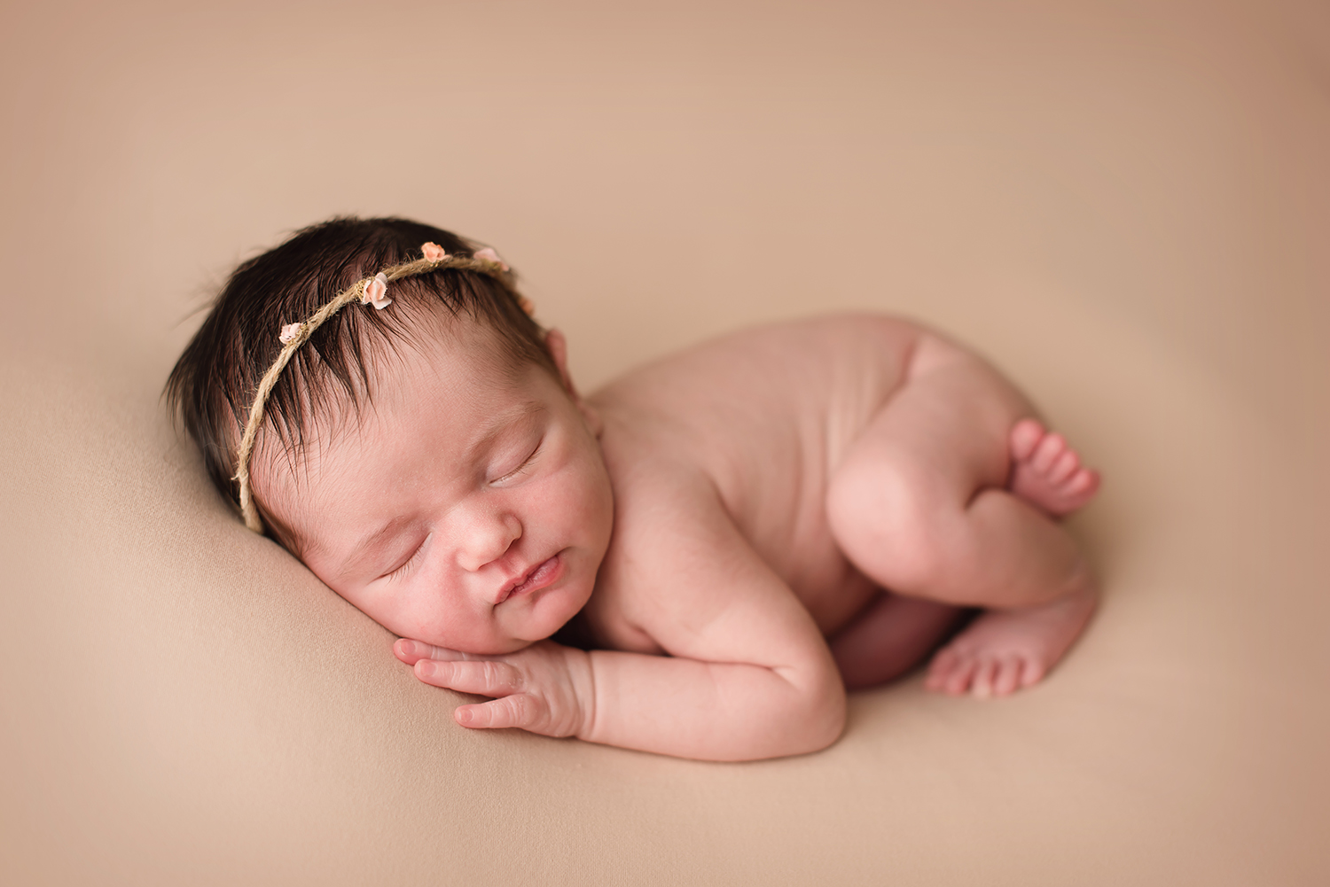 westerville-ohio-newborn-photographer-barebabyphotography.jpg