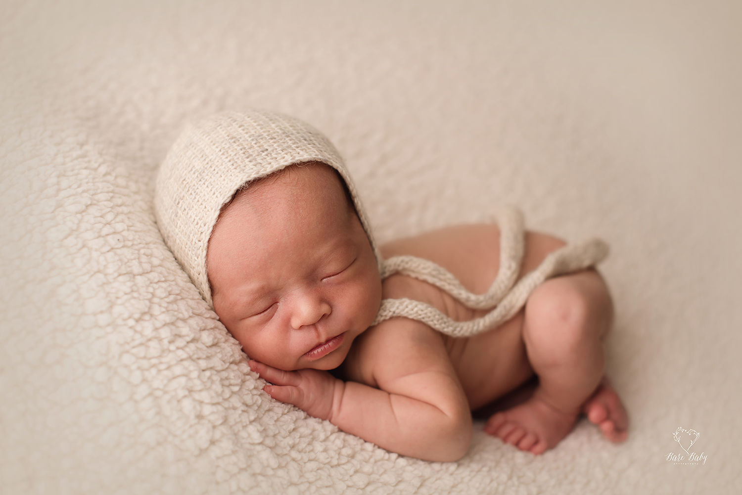 gahanna-newborn-photographer-barebabyphotography.jpg