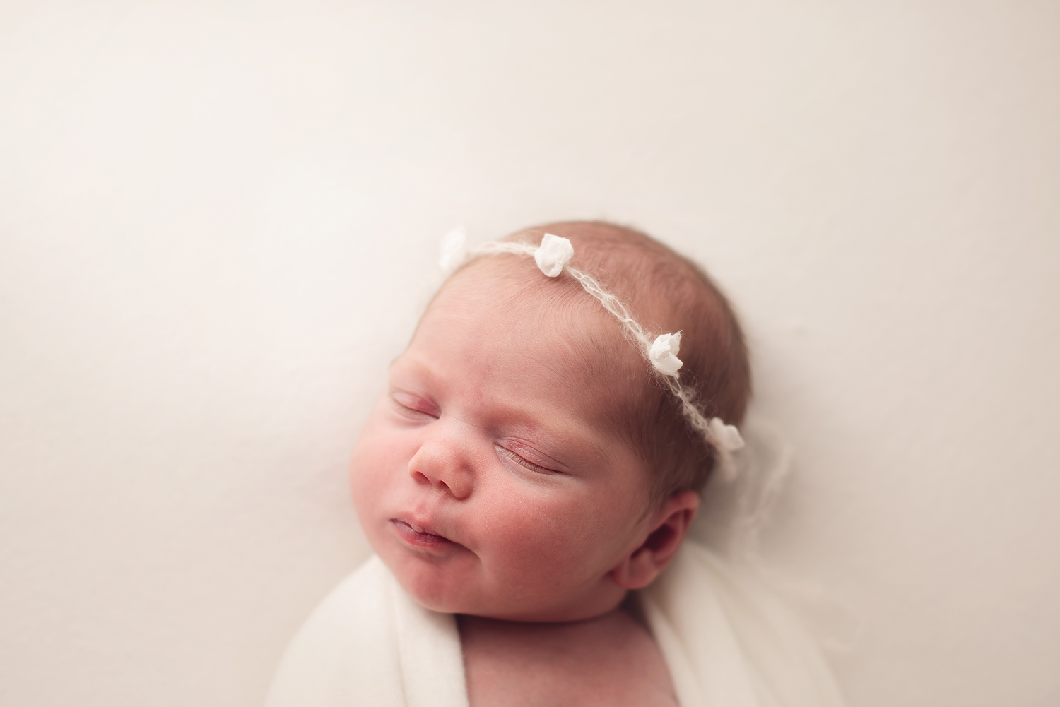 baby-photographer-columbus-ohio-barebabyphotography.jpg