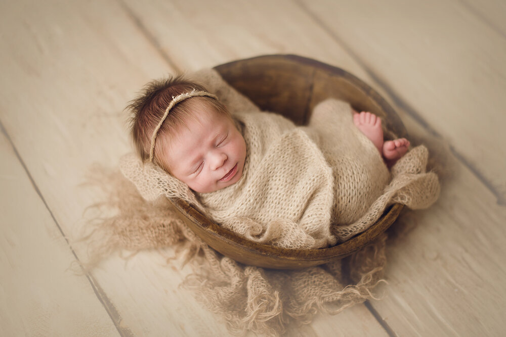 dublin-ohio-newborn-photographer-barebabyphotography.jpg