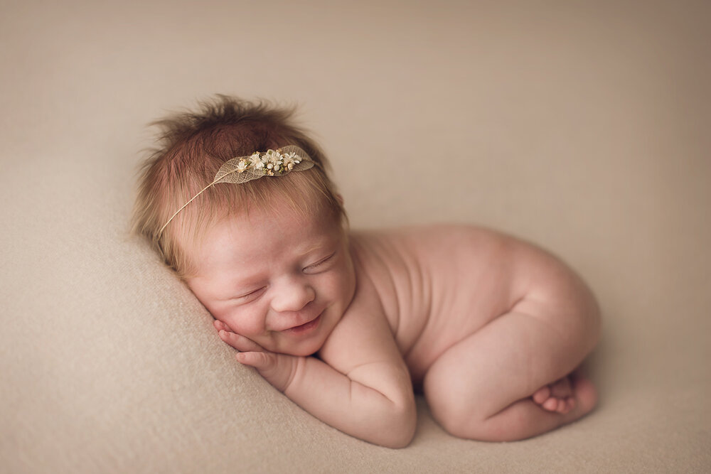 smiling-newborn-girl-bexley-ohio.jpg