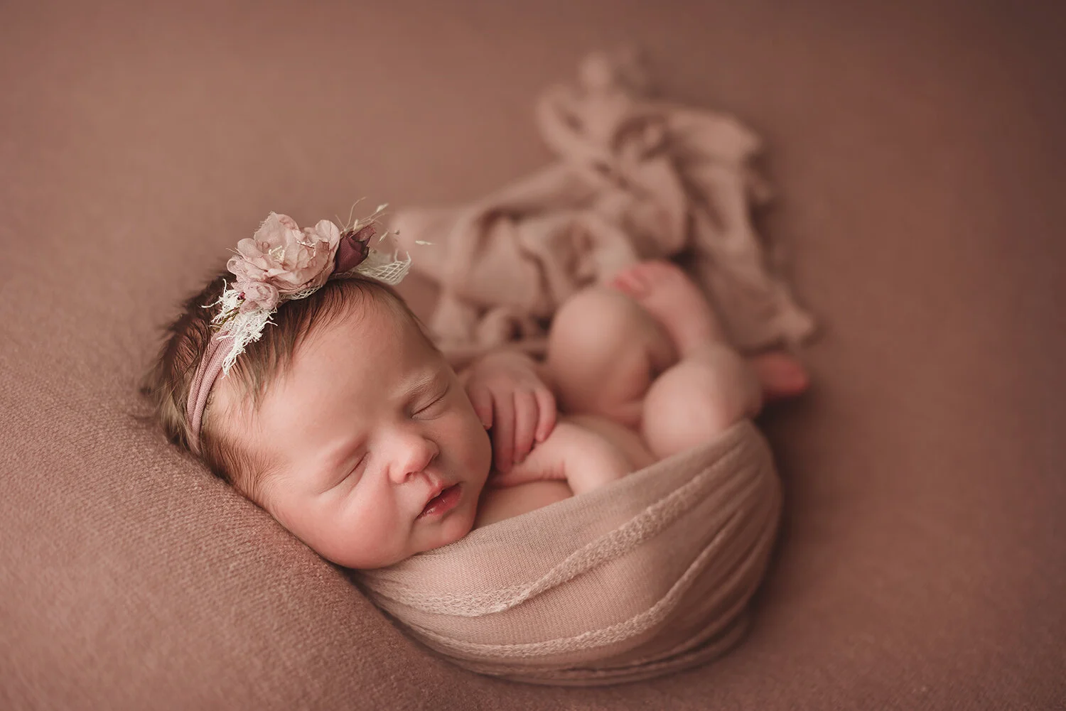 dublin-ohio-newbornphotographer.jpg