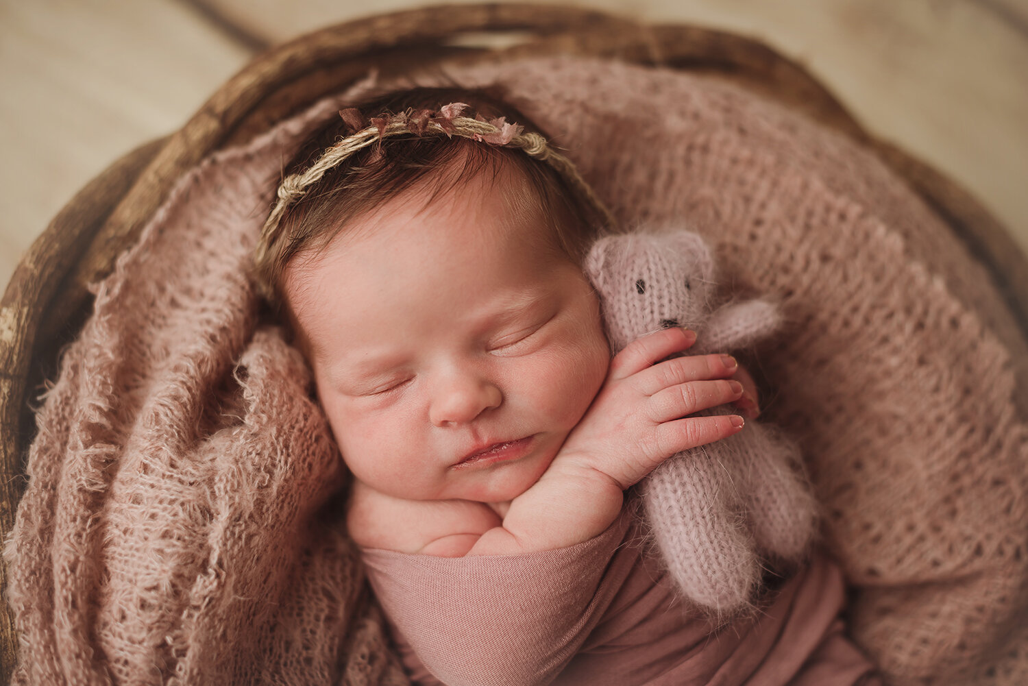 newborn-photographer-granville-ohio.jpg