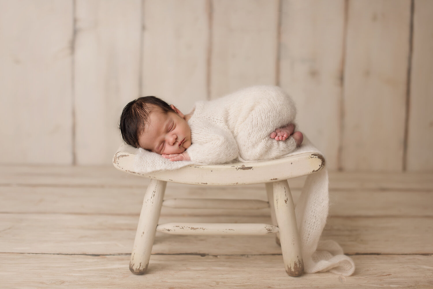 newborn-boy-antique-stool-columbusohio.jpg