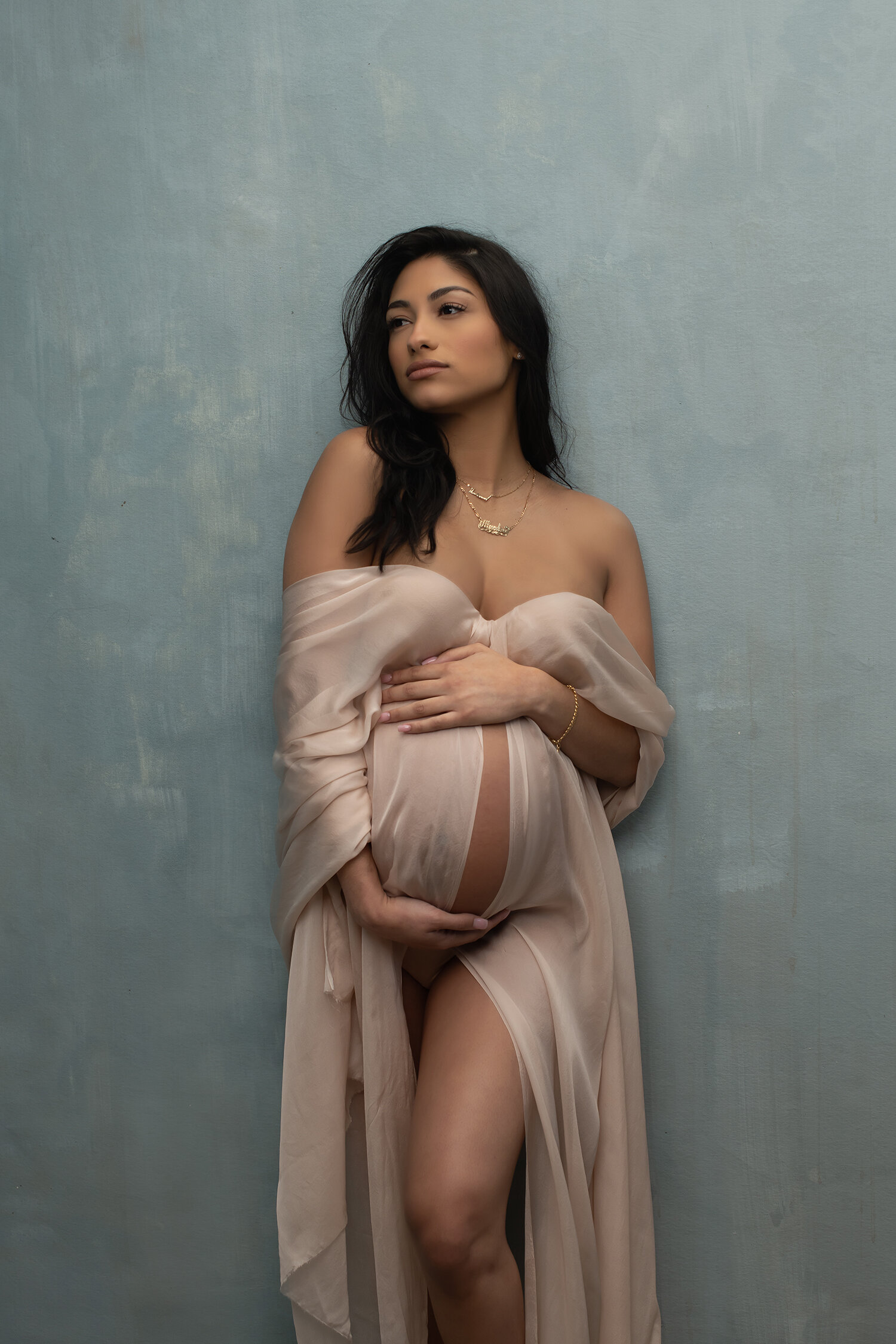 celebrity-maternity-photographer-columbusohio-studio-barebabyphotography.jpg