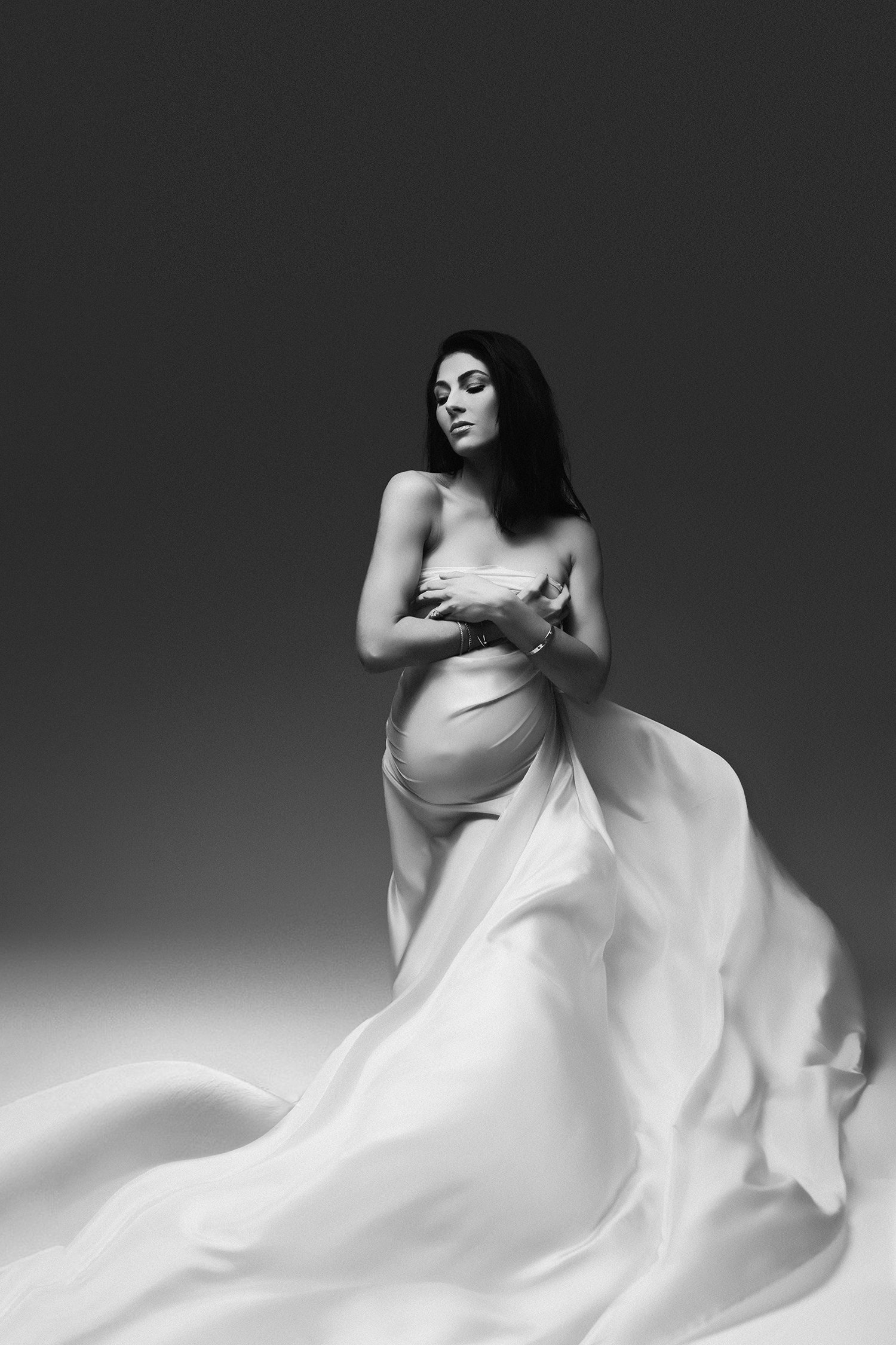 dreamy_maternity_photos_columbusohio_studio_barebabyphotography.jpg