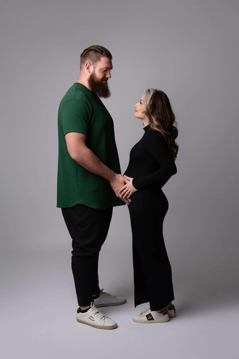 Jonah-Williams-Pregnancy-Photographer-Bare-Baby-Photography-Cincinnati-Bengals.jpg