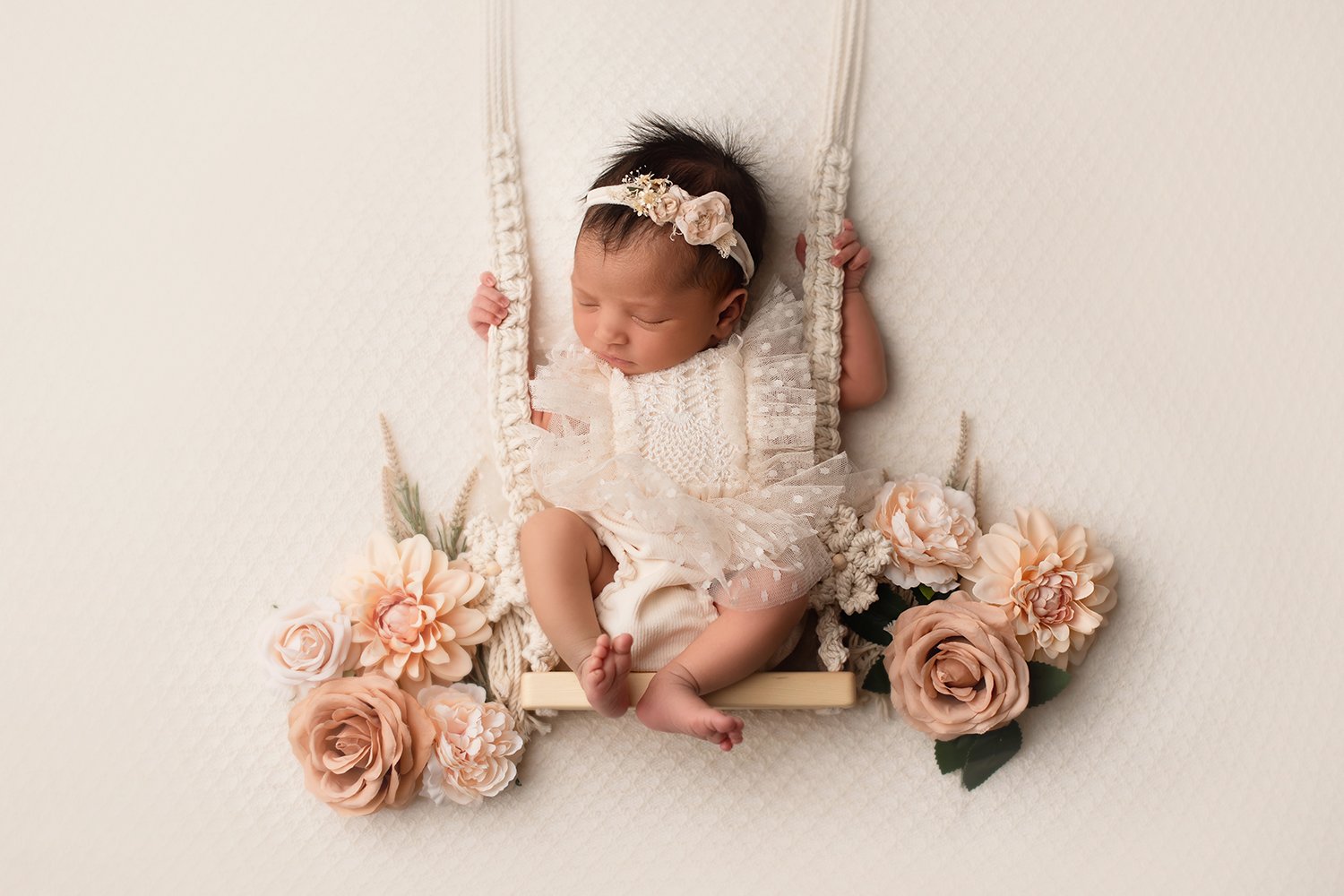 newborn_baby_swing_flowers_barebabyphotography_columbusohio_newborn_photographer_studio.jpg