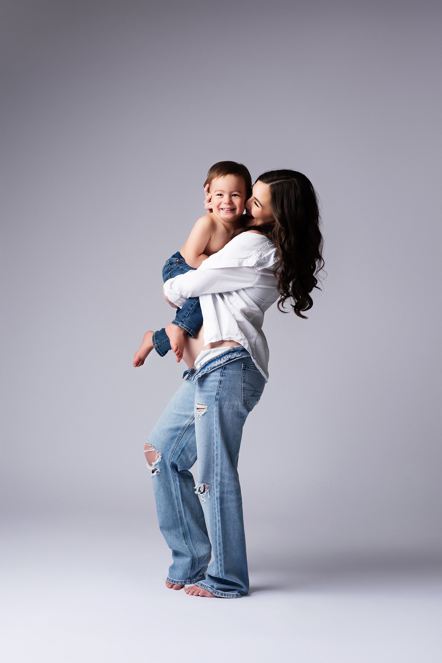 mother-son-maternity-photos-casual-columbusohio-maternity-photographer-barebaby.jpg