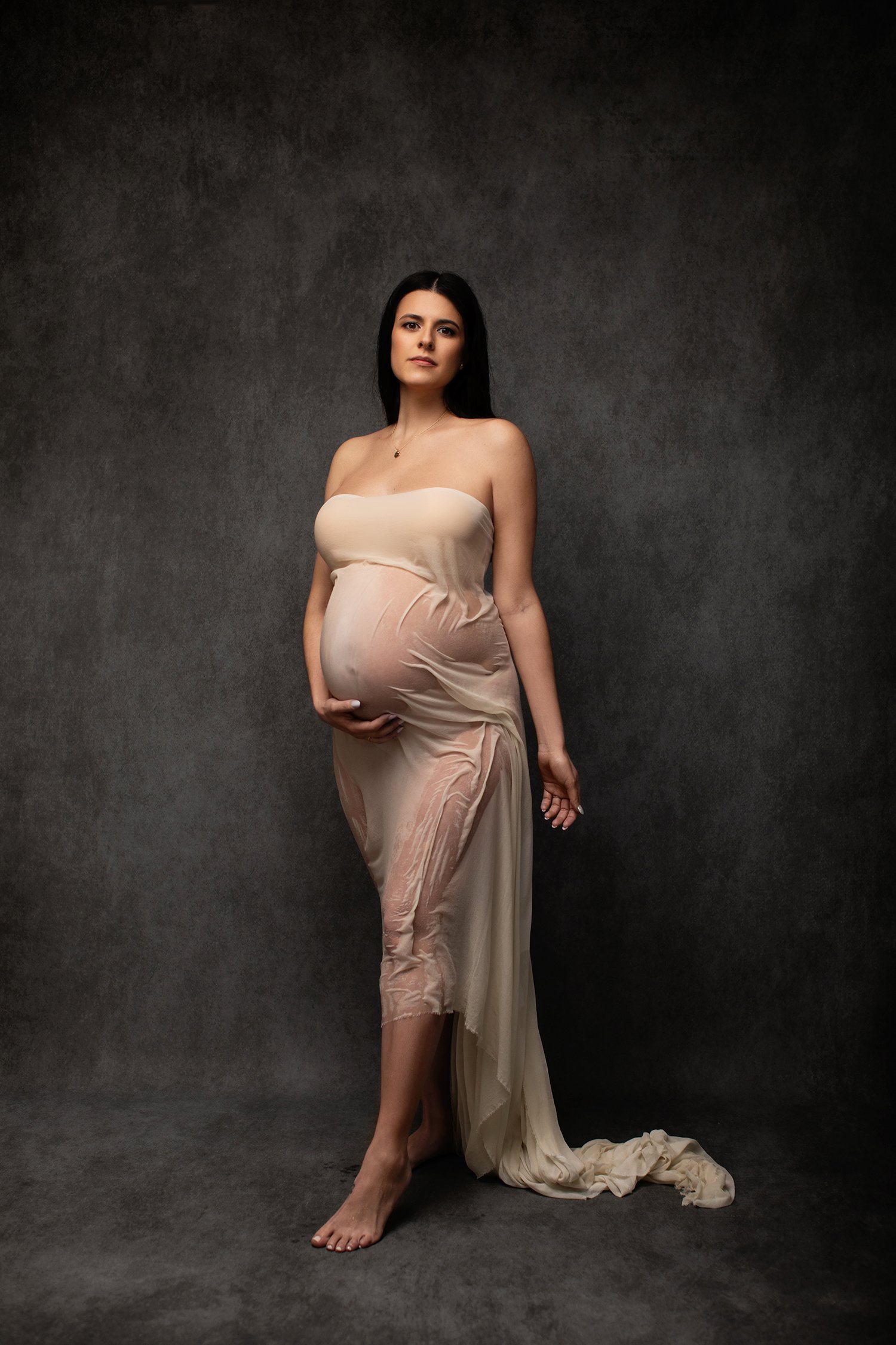 Maternity-wet-look-fine-art-columbusohio-maternity-photographer-barebaby-upper-arlington.jpg