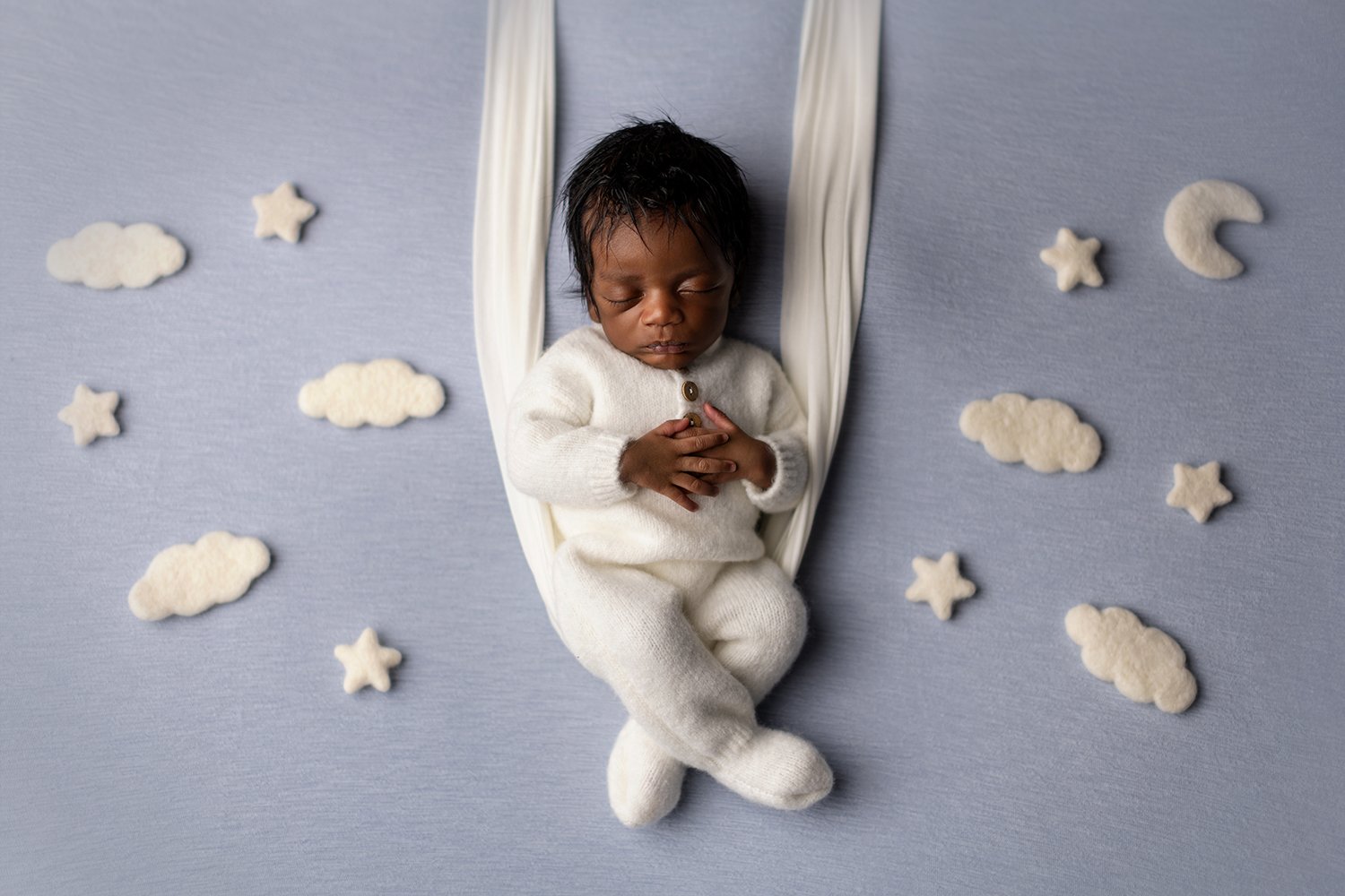 Adorable-Newborn-Photography-ColumbusOhio-Boy-Moon-blue-stars.jpg