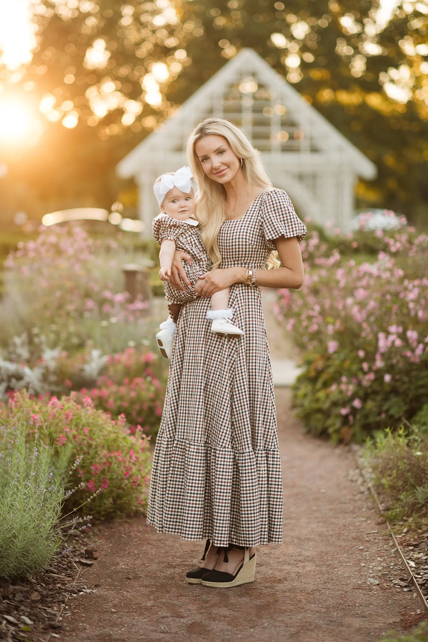 columbus-ohio-family-photographer-mother-baby-floral-garden.jpg