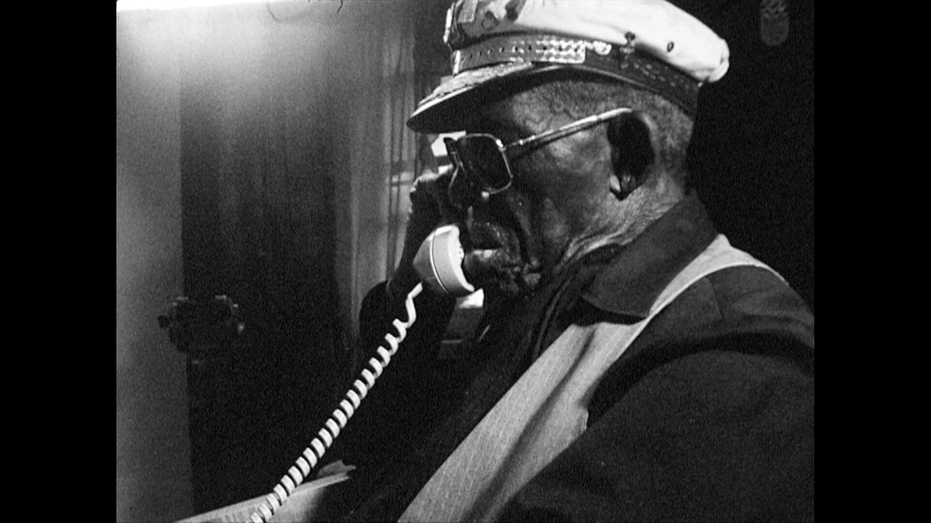 captain phone 16.jpg