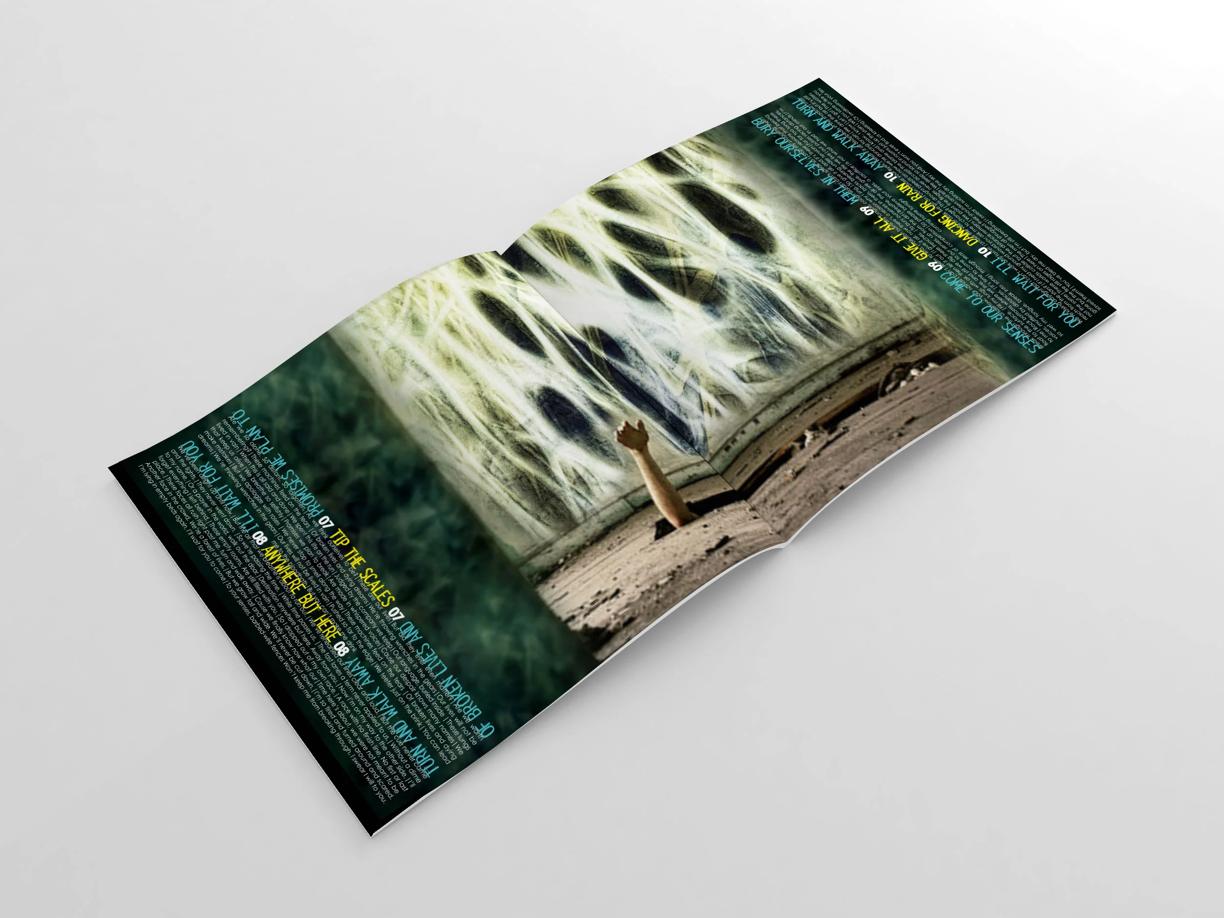 Mockup_CD-Booklet_02.jpg