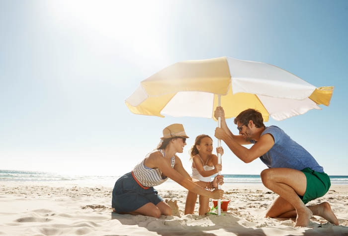 El uso de protector solar es fundamental para prevenir las queratosis actínicas.