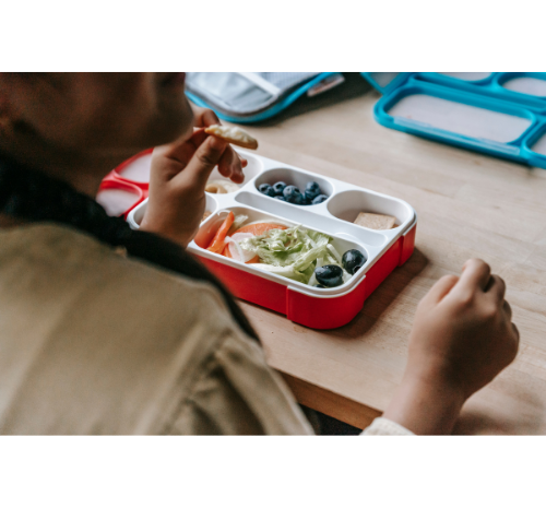 Nutrition and Mindful Eating in Teens: How to Help your Teen Fuel Themselves and Reduce Emotional Vulnerability