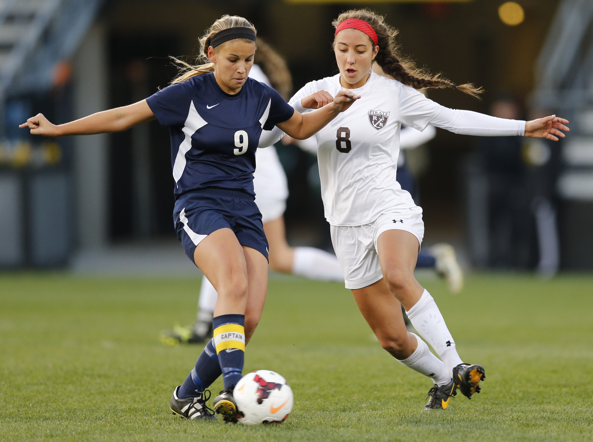 hs-d2gsoccer-11-9-bjp-07.jpg