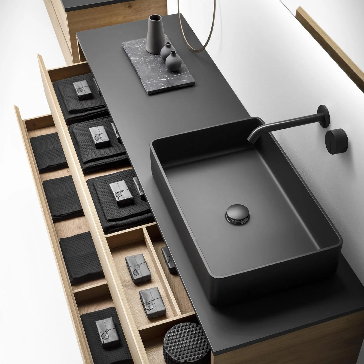 &ldquo;VIAVENETO + VIAVENETO|G Design Falper - The VIA VENETO collection by Falper, with its edition 2017, is confirmed as the most complete and versatile bathroom modular system. Extremely high level finishes, both inside and outside the cabinet.&rd