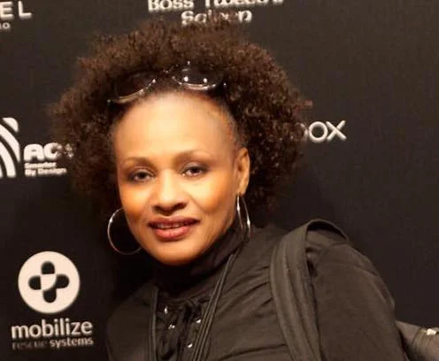 WoW Woman in FashionTech | Tanya James, Founder and CEO of Global Fashion Technology Federation and The Internet of Fashion