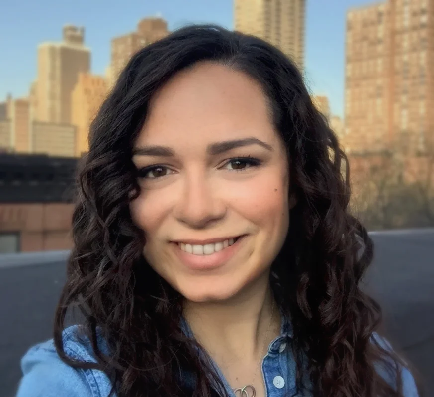 StephHeadshotHiRez2016.jpg