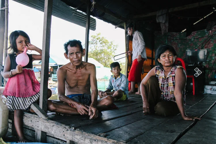 LIFE ON THE TONLE SAP: THE EFFECTS OF THE CHANGING ENVIRONMENT