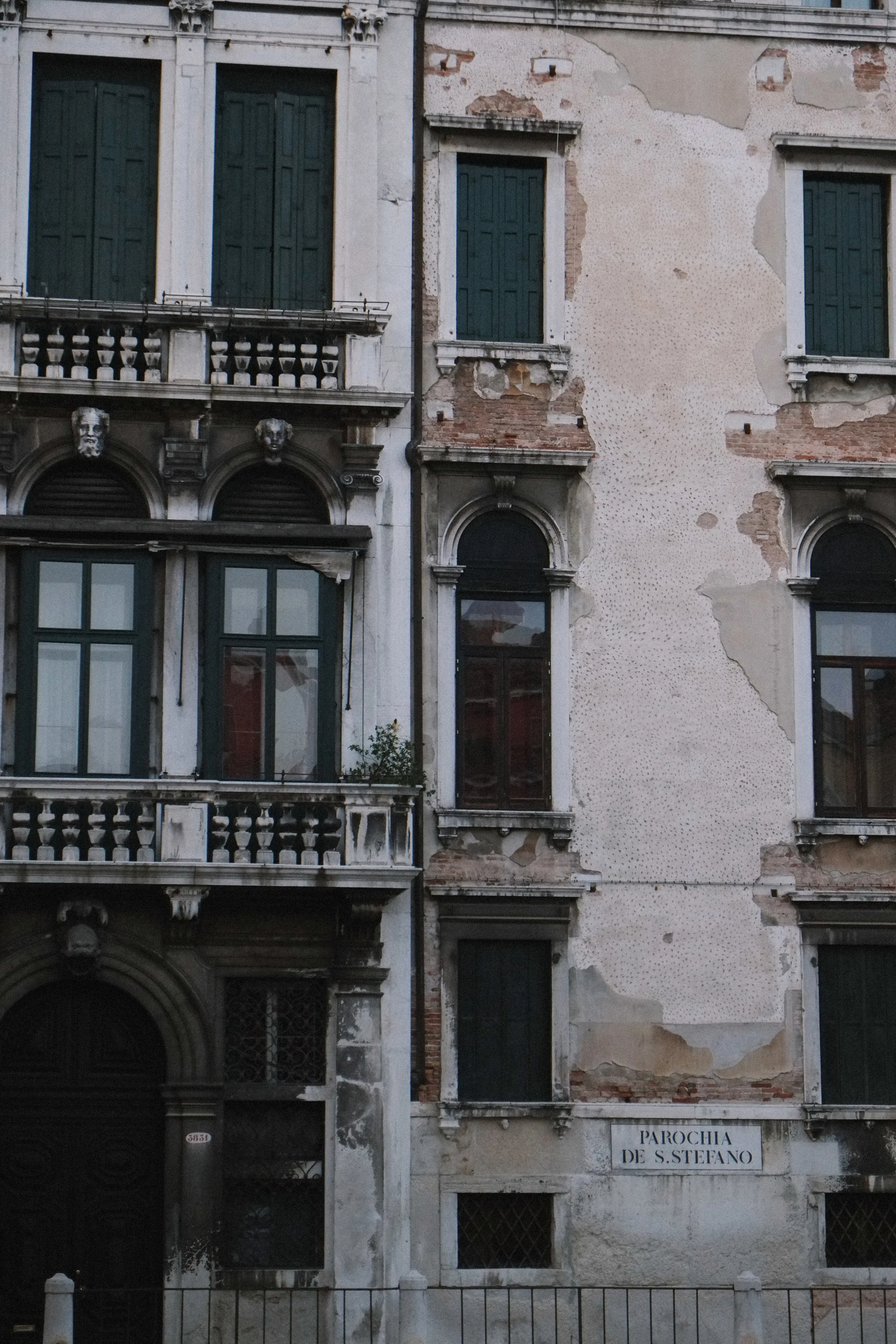 Lesly Lotha_Venice_Italy 09.jpg
