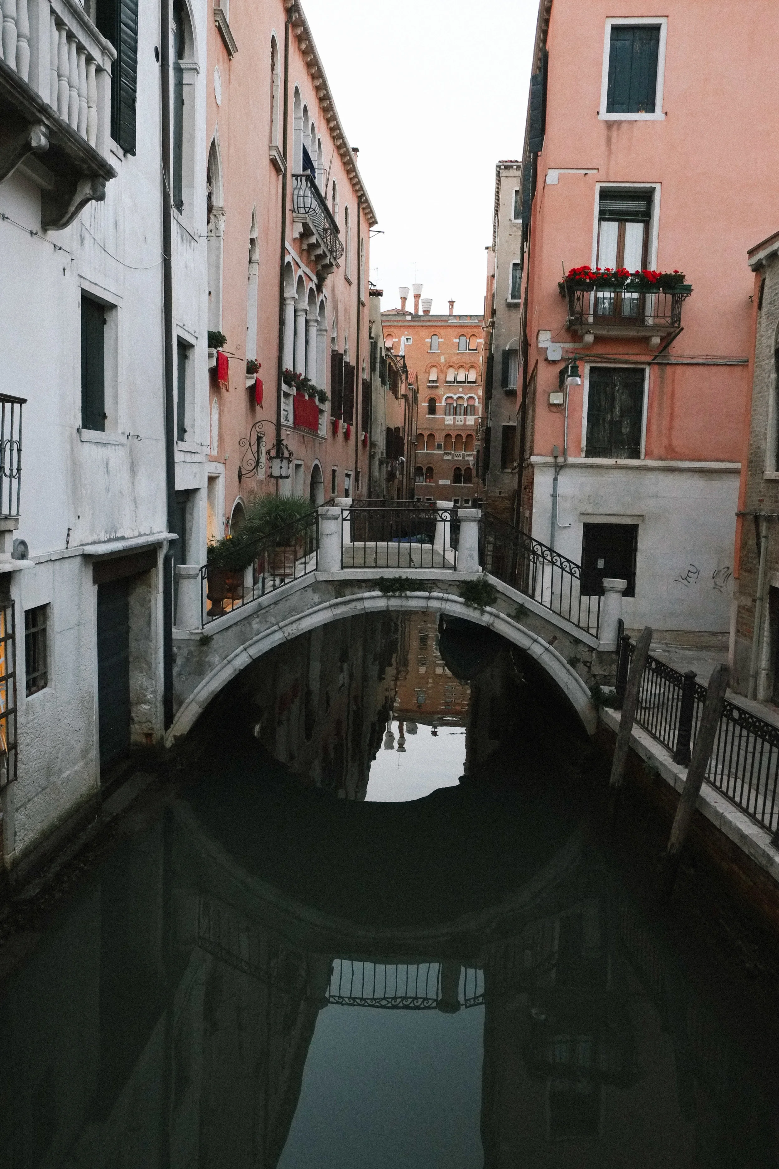 Lesly Lotha_Venice_Italy 08.jpg