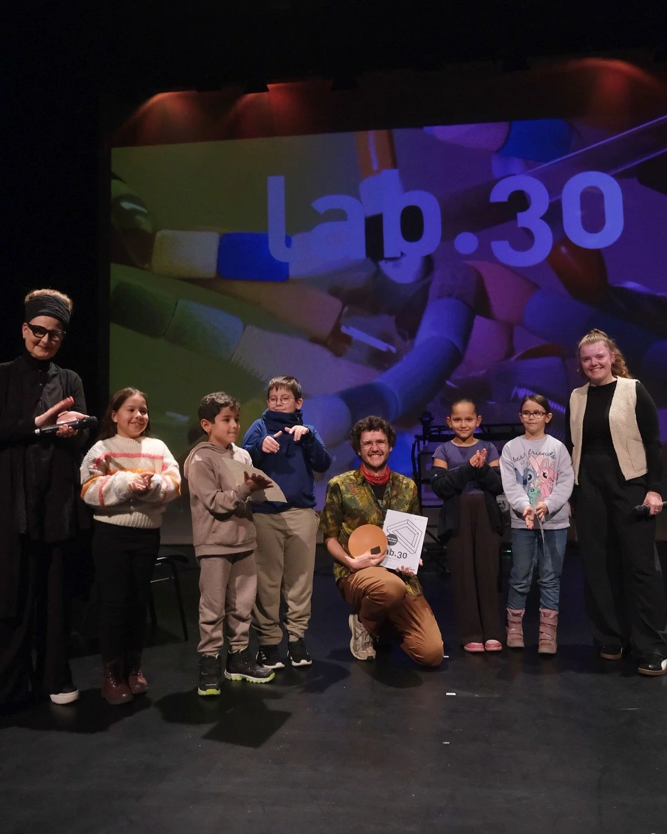 And the winners are... 🥁

🏆 kids' choice award: Robin Forster (@robinvrster) | &bdquo;PortalVision&quot; (500 &euro;, mit Unterst&uuml;tzung von MEHR MUSIK! und der Stabsstelle Kulturelle Bildung)

🏆 lab award: Simon Braissant &amp; Joachim Clemat
