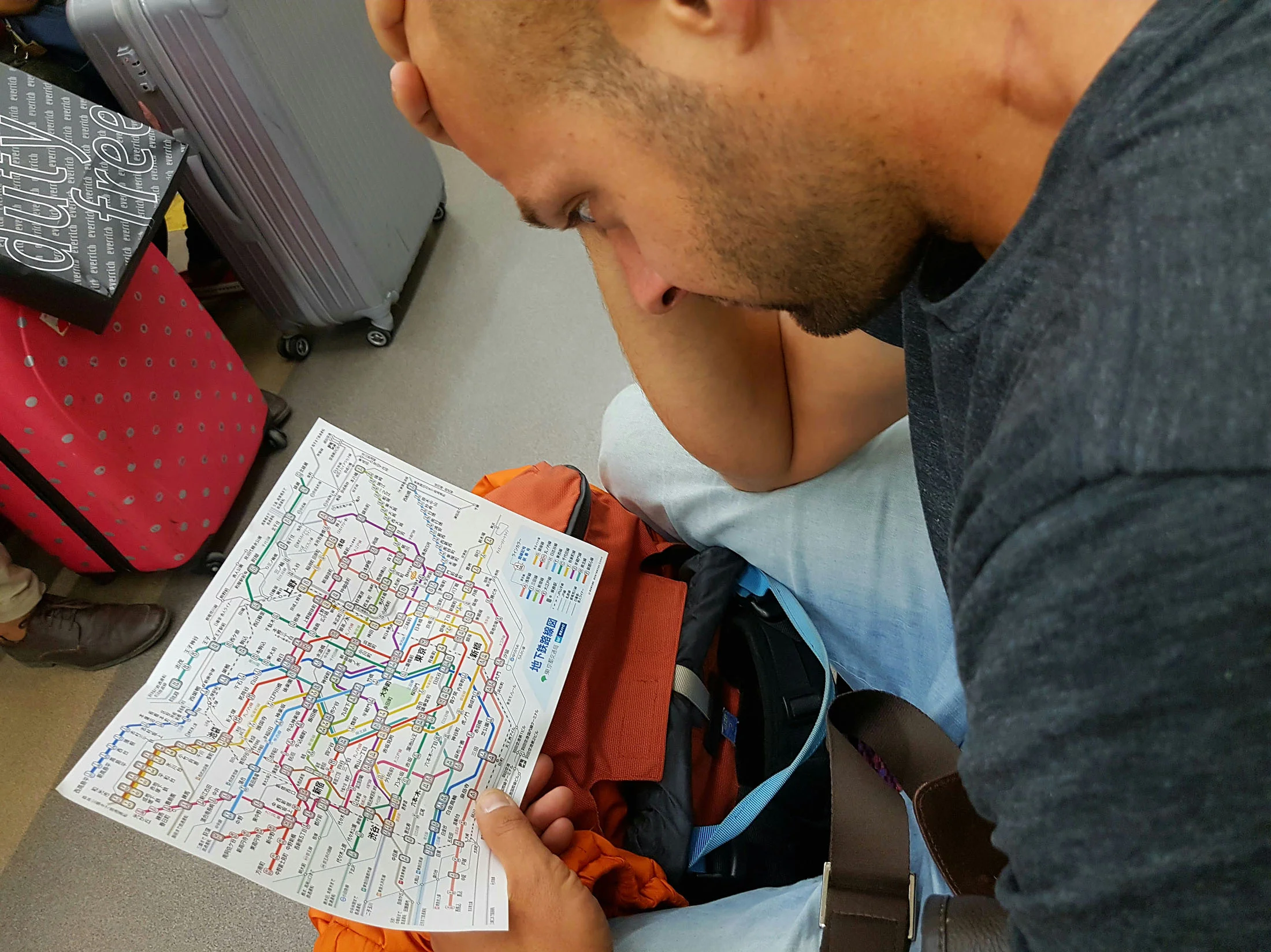 Nos perdemos tanto neste metrô no primeiro dia... não está escrito no gibi (e mesmo que estivesse eu não entenderia)... 