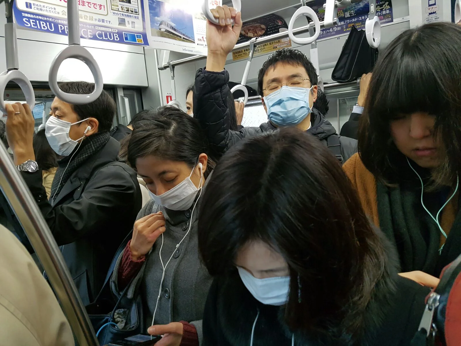 Porque os asiáticos usam máscara cirúrgica pelas ruas?