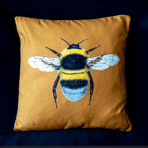 Bumblebee Gold -Velvet.jpg