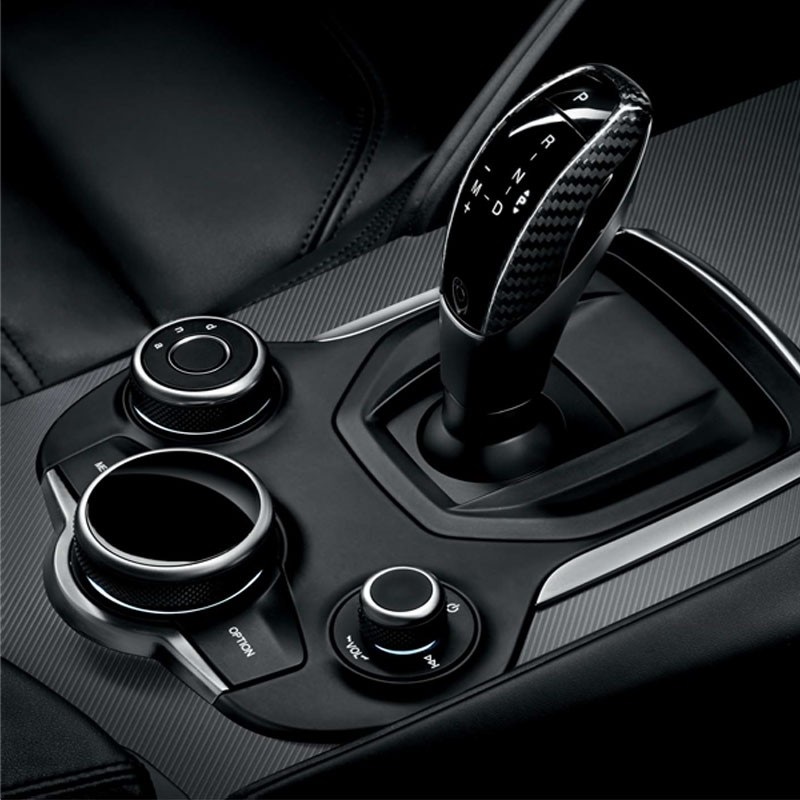 Giulia Gear Selector-3.jpg