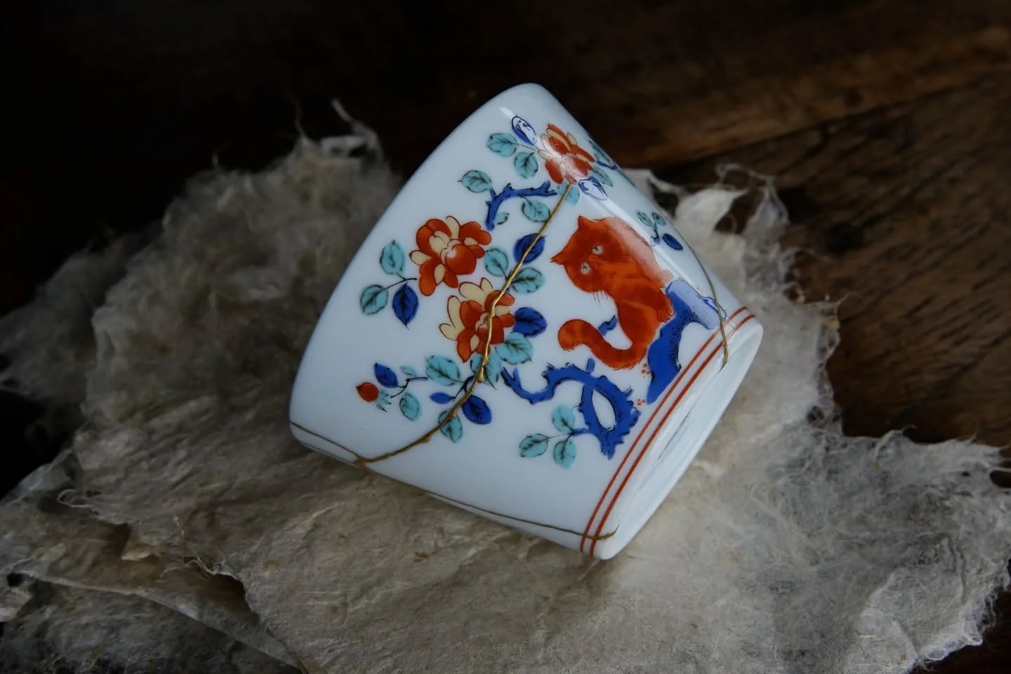 Neko cup 🐱　

#kintsugi #fix #potteryrepair #studiolife