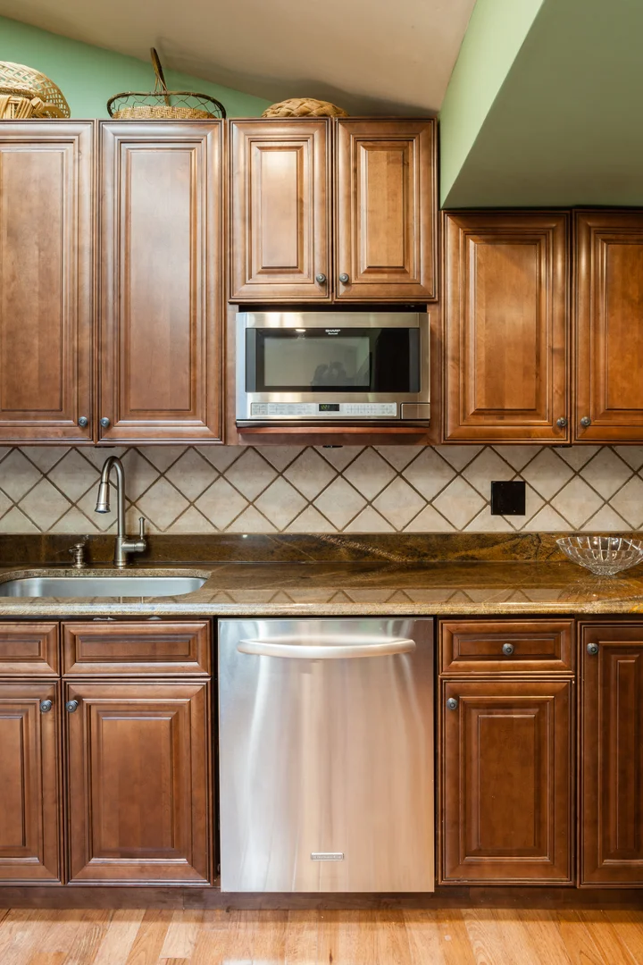 Mahogany Maple 02.jpeg