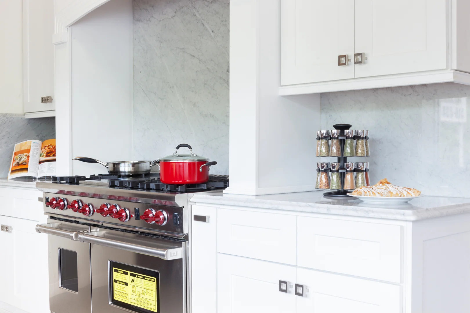 White Shaker 04.jpeg