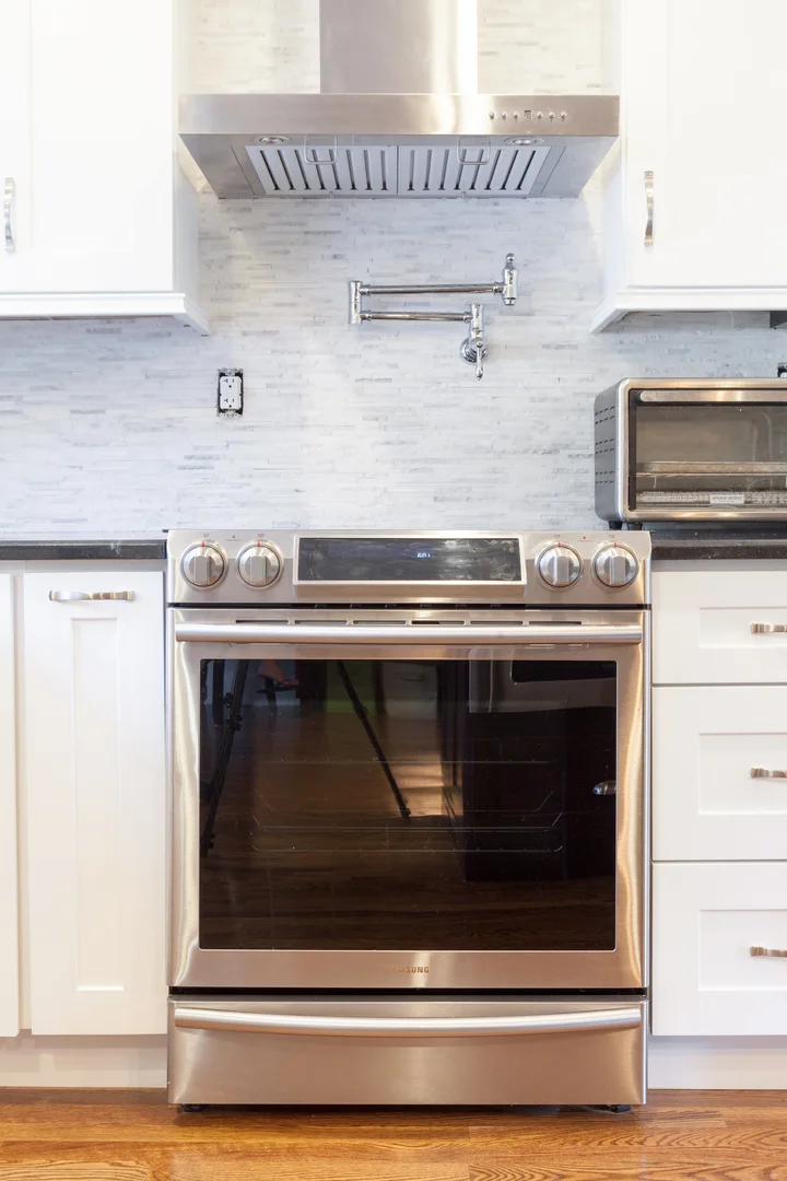 White Shaker 05.jpeg